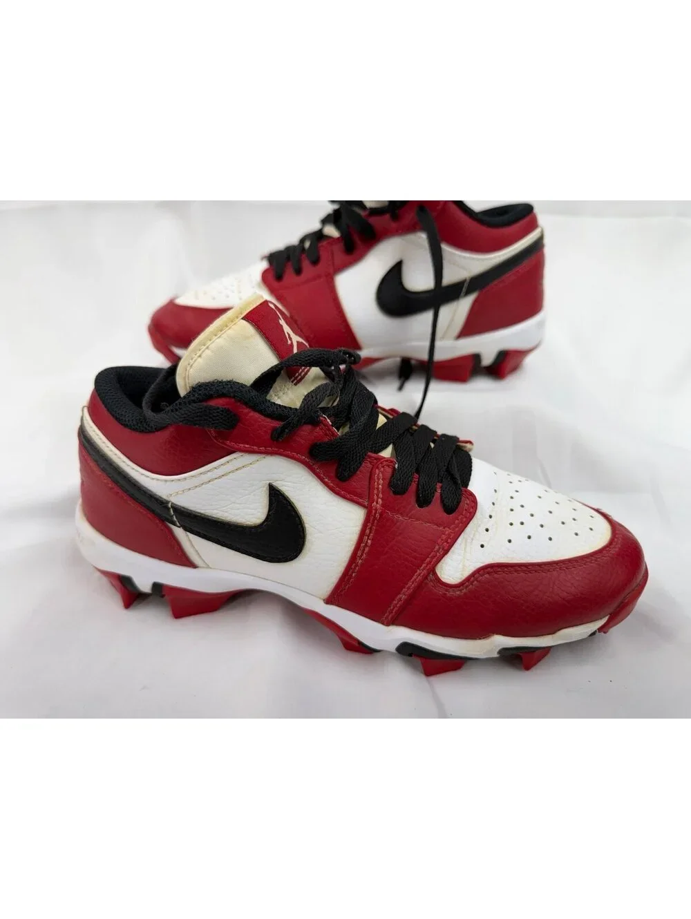 Jordan AJ 1 Mid baseball Cleats kids size 5.5 Y